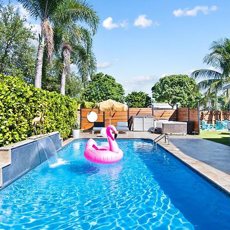 Palms Retreat! Giant Heated Pool-Hottub-Firepit-5Min2Beach-Pets-Ev Chgr Fort Lauderdale Esterno foto